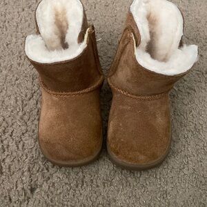 Uggs brown 4c